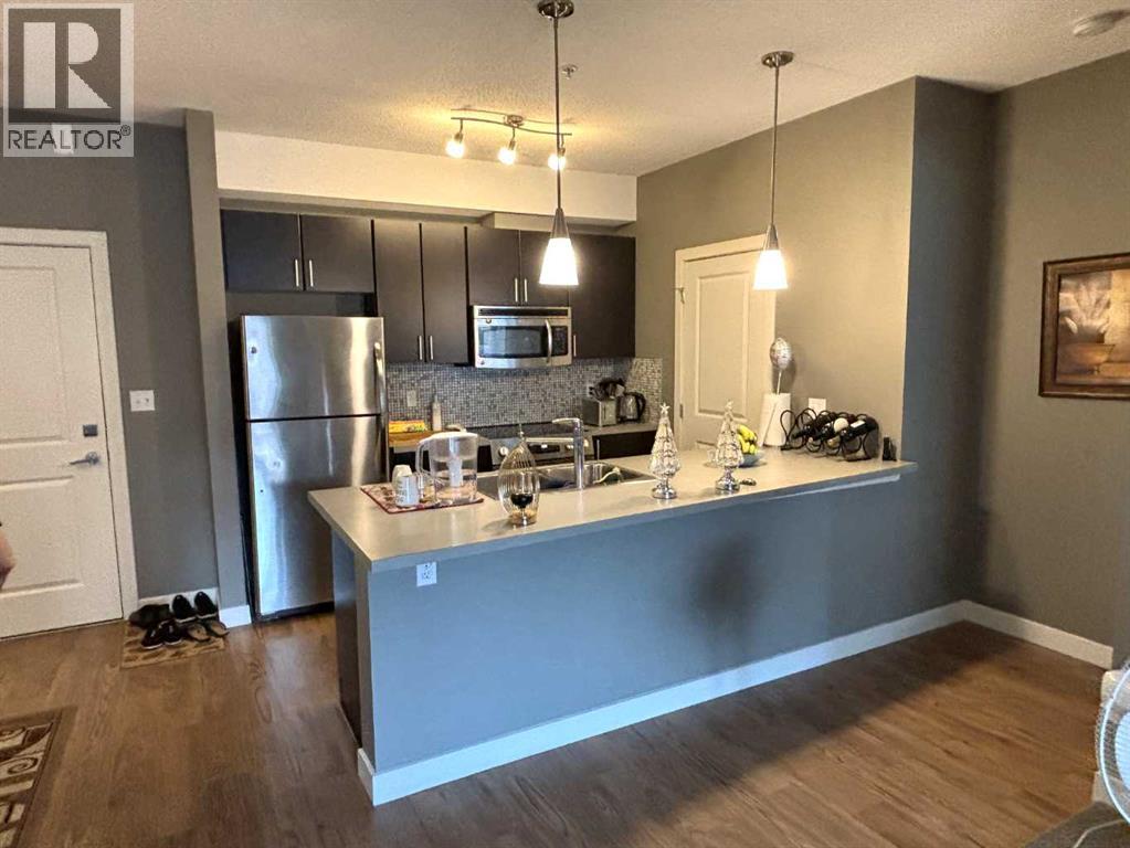 212, 11 Millrise Drive SW, Calgary, Alberta  T2Y 0K7 - Photo 3 - A2348730