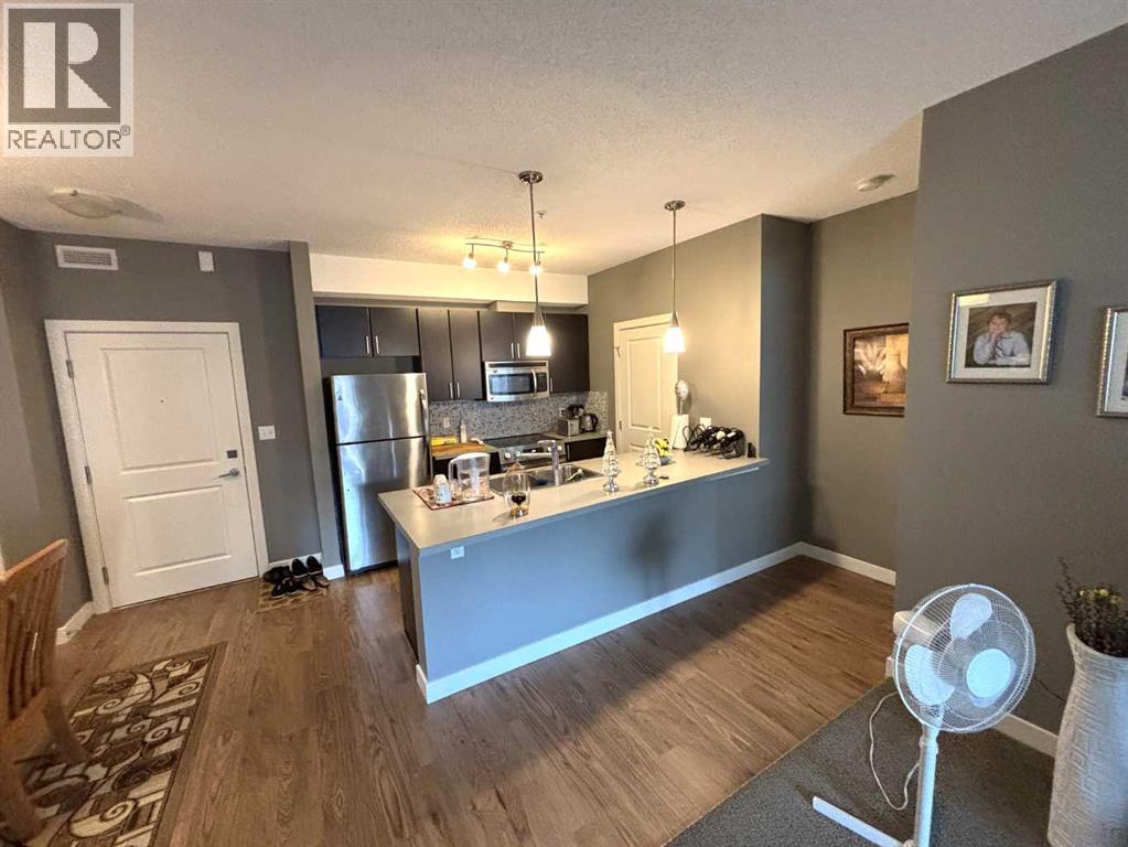 212, 11 Millrise Drive SW, Calgary, Alberta  T2Y 0K7 - Photo 4 - A2348730