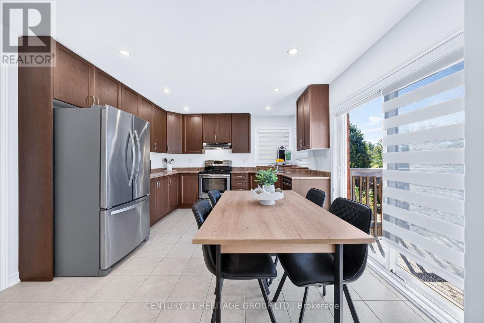 244 Gord Clelland Gate, Newmarket, Ontario  L3X 0G1 - Photo 12 - N13836754