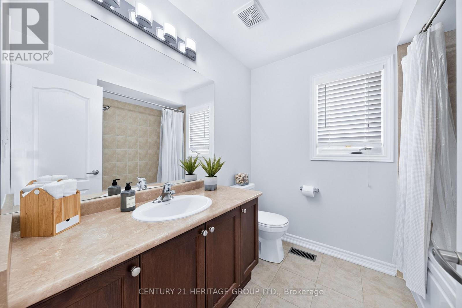 244 Gord Clelland Gate, Newmarket, Ontario  L3X 0G1 - Photo 32 - N13836754