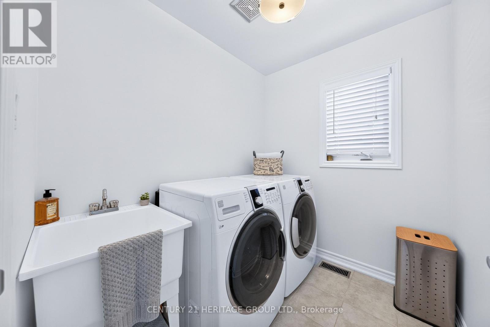 244 Gord Clelland Gate, Newmarket, Ontario  L3X 0G1 - Photo 33 - N13836754