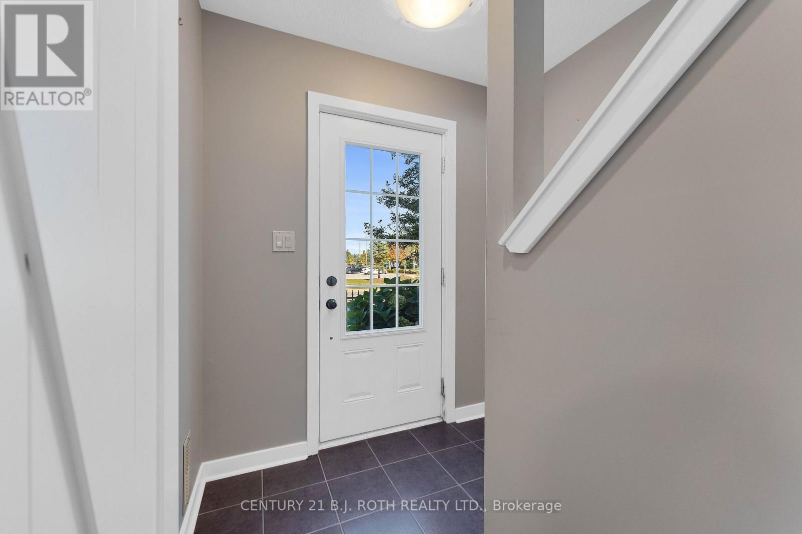 13 - 91 Coughlin Road, Barrie (Holly), Ontario  L4N 0L6 - Photo 2 - S13836796