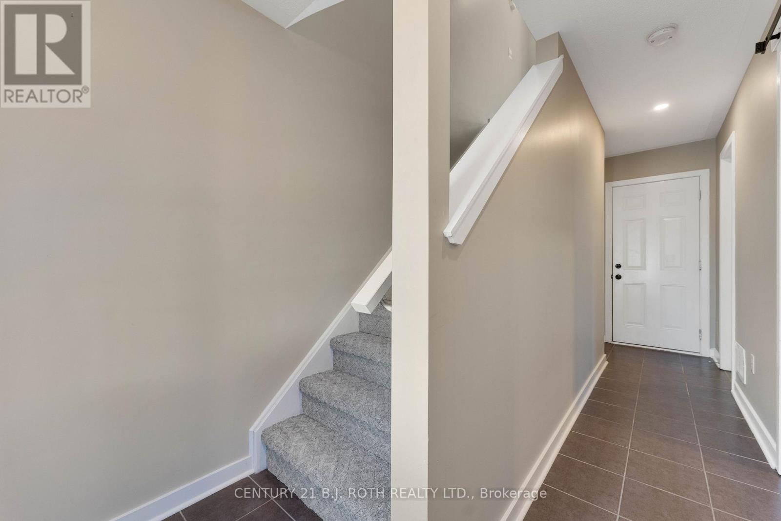 13 - 91 Coughlin Road, Barrie (Holly), Ontario  L4N 0L6 - Photo 3 - S13836796