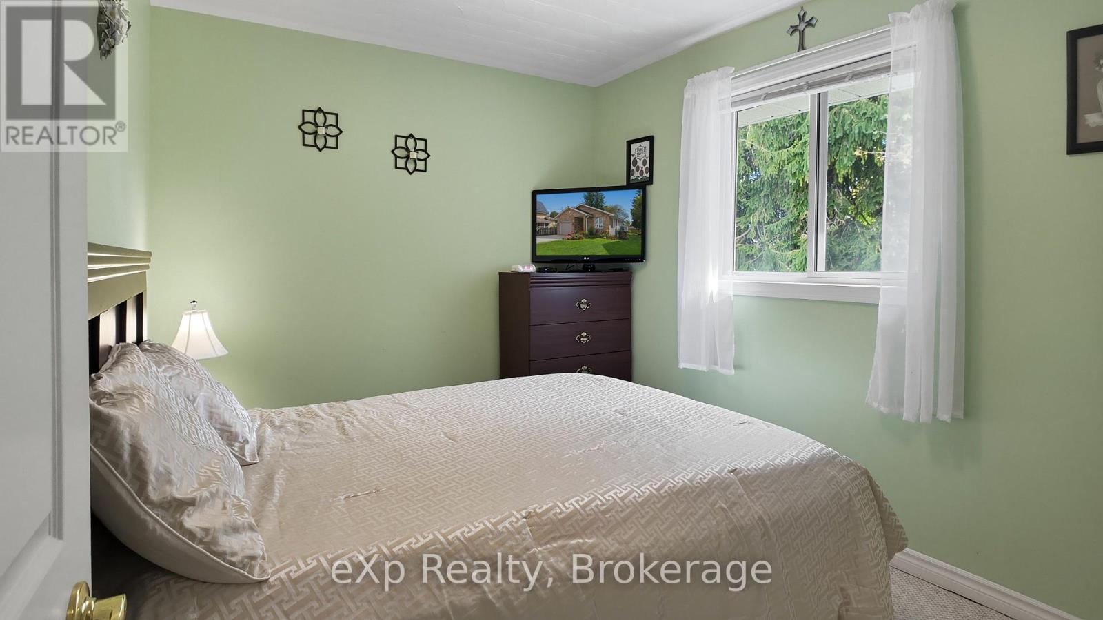565 9th Street, Hanover, Ontario N4N 1M3 - Photo 13 - X13836768