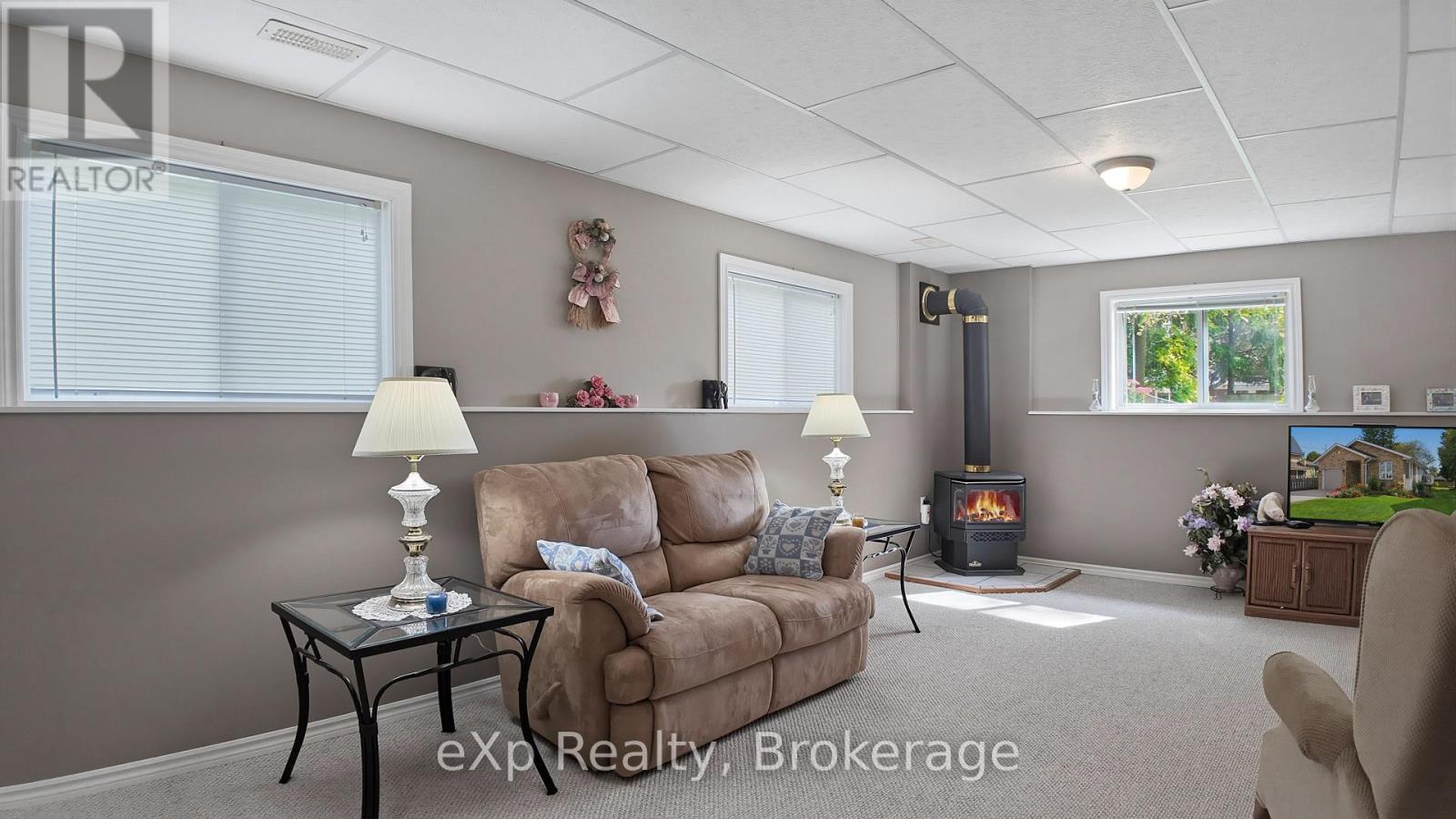 565 9th Street, Hanover, Ontario N4N 1M3 - Photo 18 - X13836768