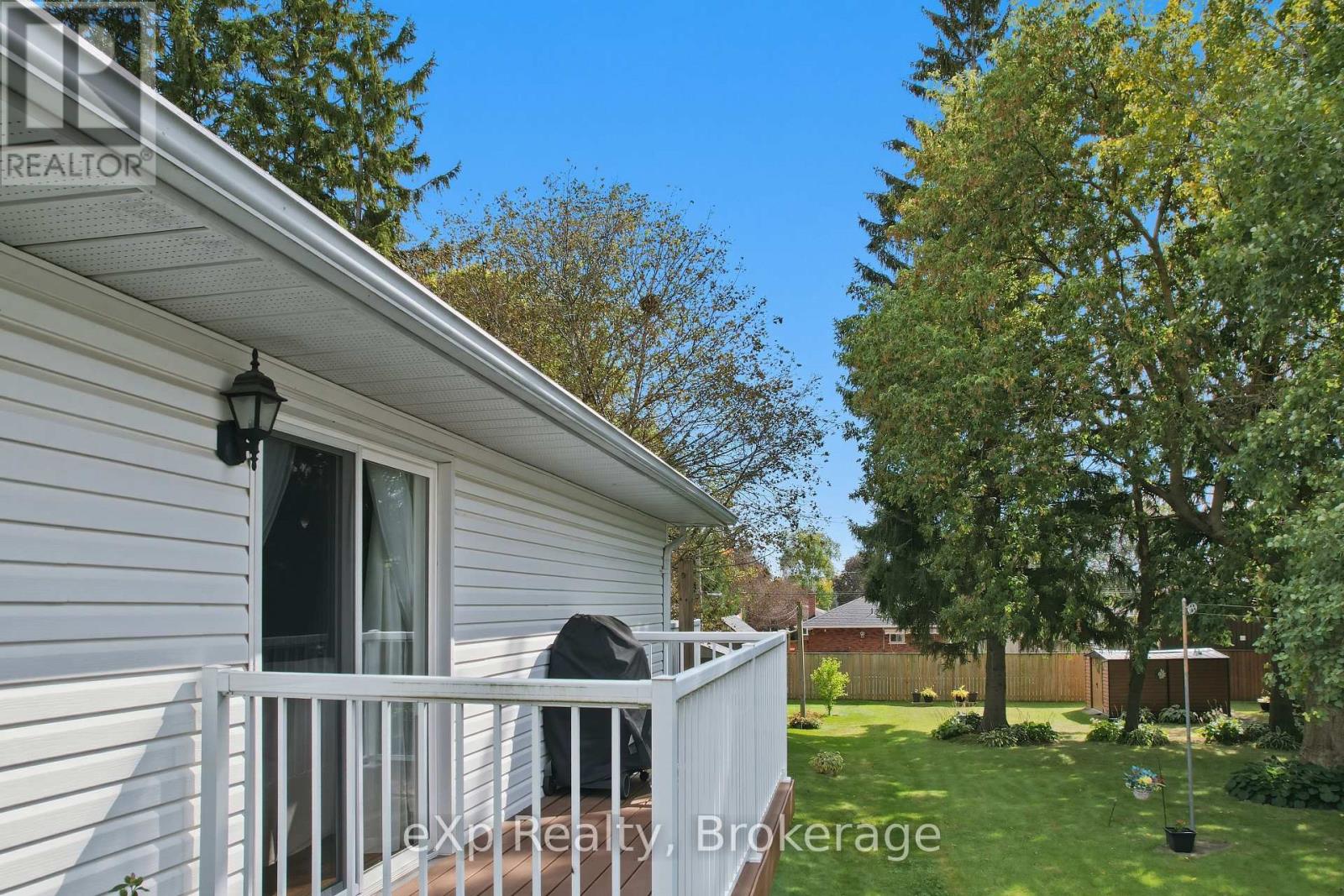 565 9th Street, Hanover, Ontario N4N 1M3 - Photo 26 - X13836768