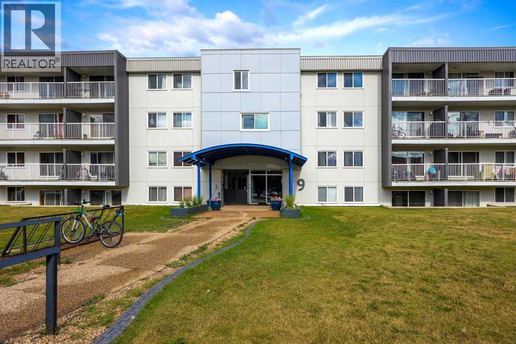 309, 9 Clearwater Crescent, Fort Mcmurray, Alberta  T9H 4A1 - Photo 1 - A2345583