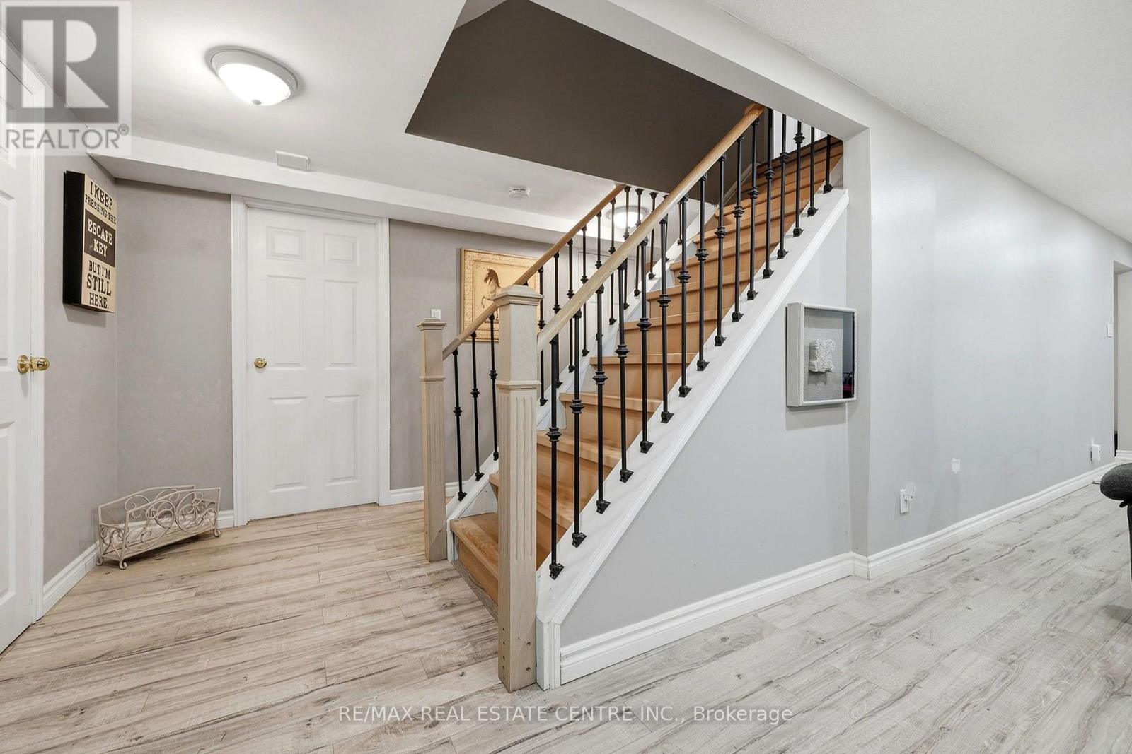 44 Madelaine Crescent, Brampton, Ontario  L6S 2Y9 - Photo 36 - W13816188