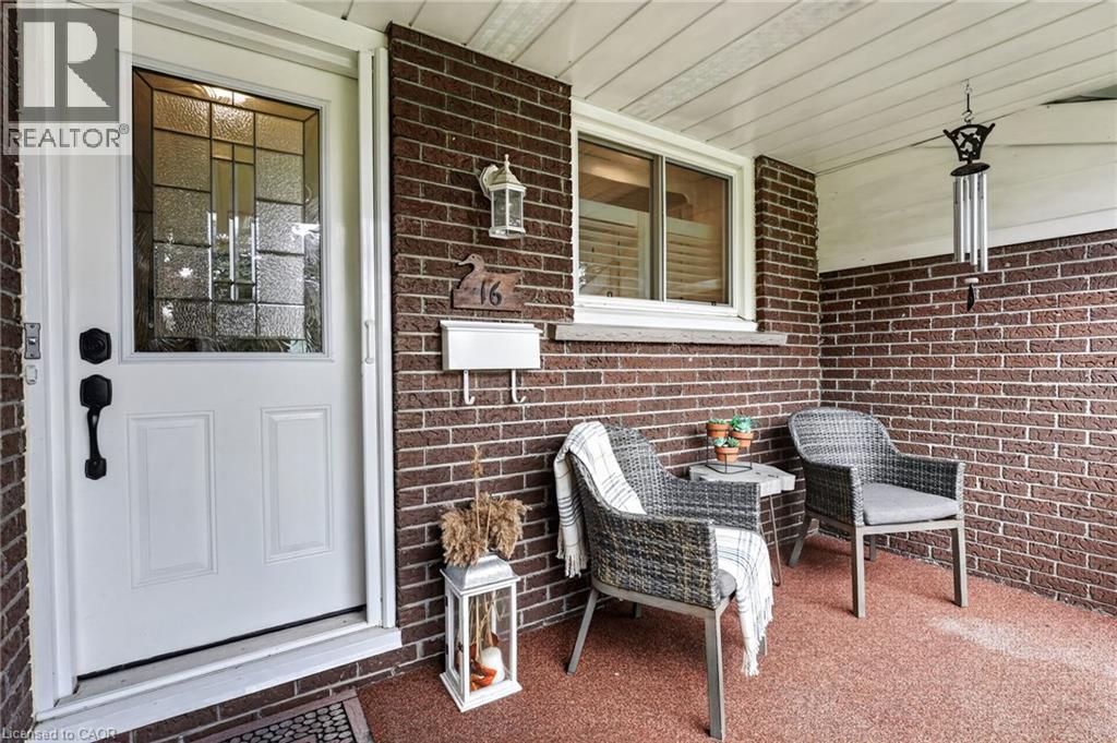16 Elk Street, St. Catharines, Ontario  L2S 1A2 - Photo 7 - 40861148