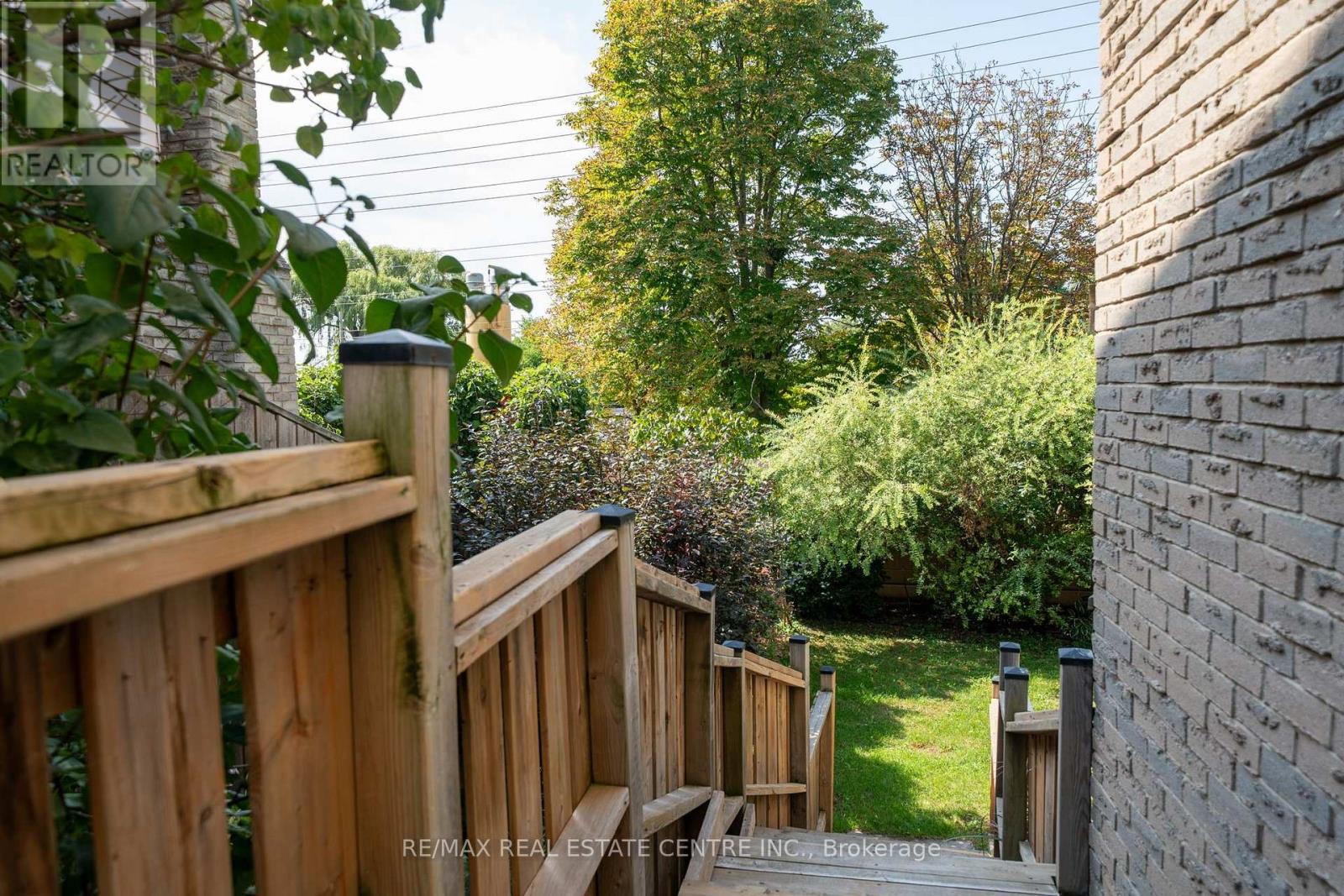 44 Madelaine Crescent, Brampton, Ontario  L6S 2Y9 - Photo 44 - W13816188