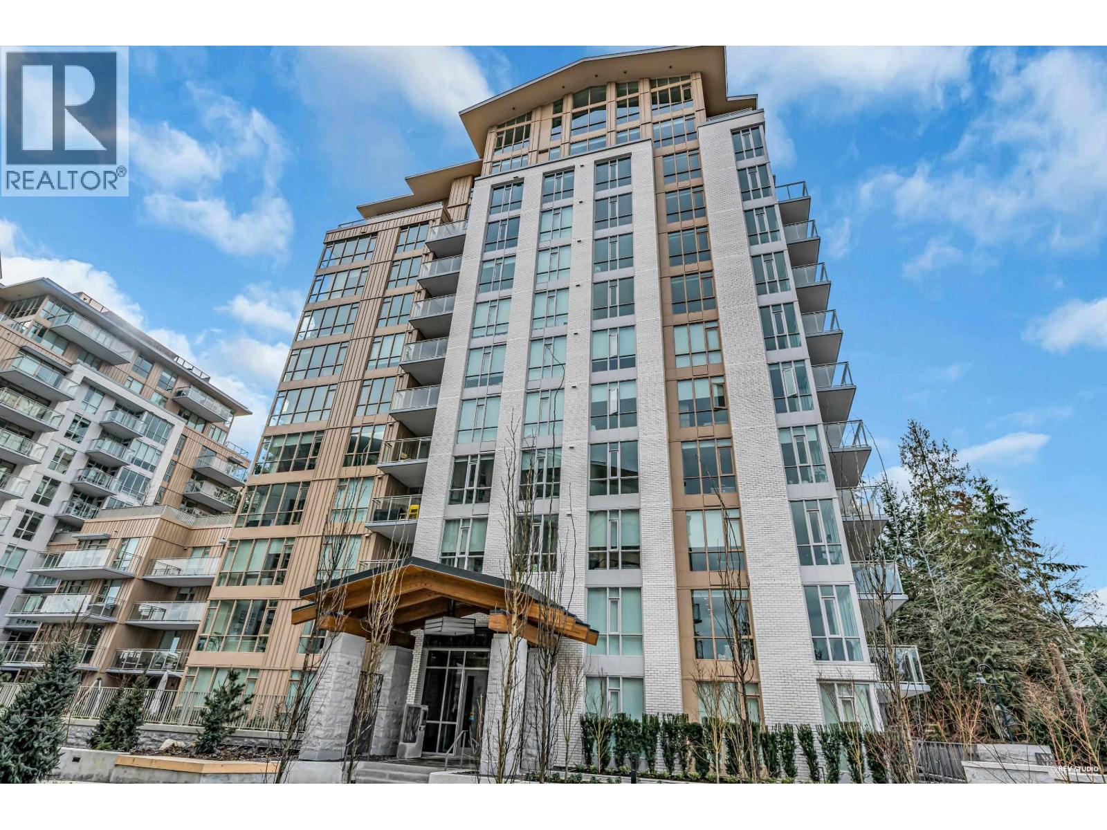 704 2375 EMERY COURT, North Vancouver, British Columbia