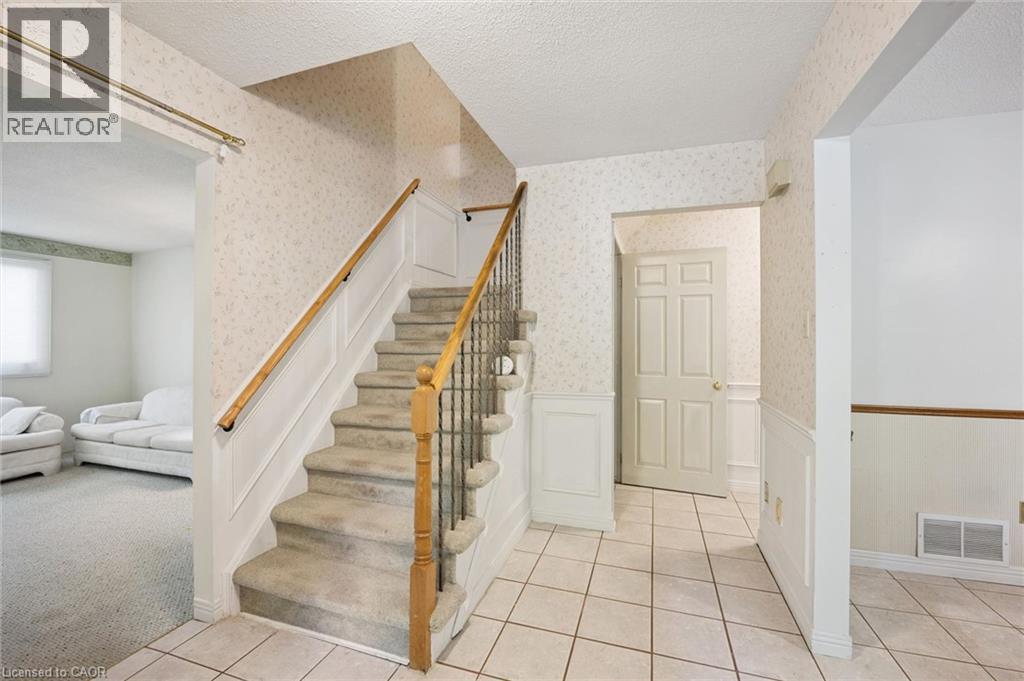 2181 Joyce Street, Burlington, Ontario  L7R 2B6 - Photo 6 - 40861408