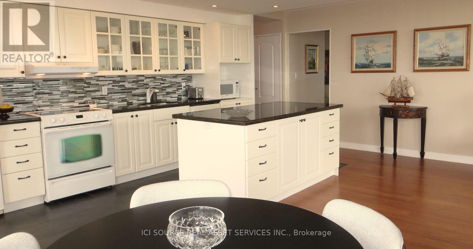 1702 - 50 Quebec Avenue, Toronto, Ontario M6P 4B4 - Photo 6 - W13836760