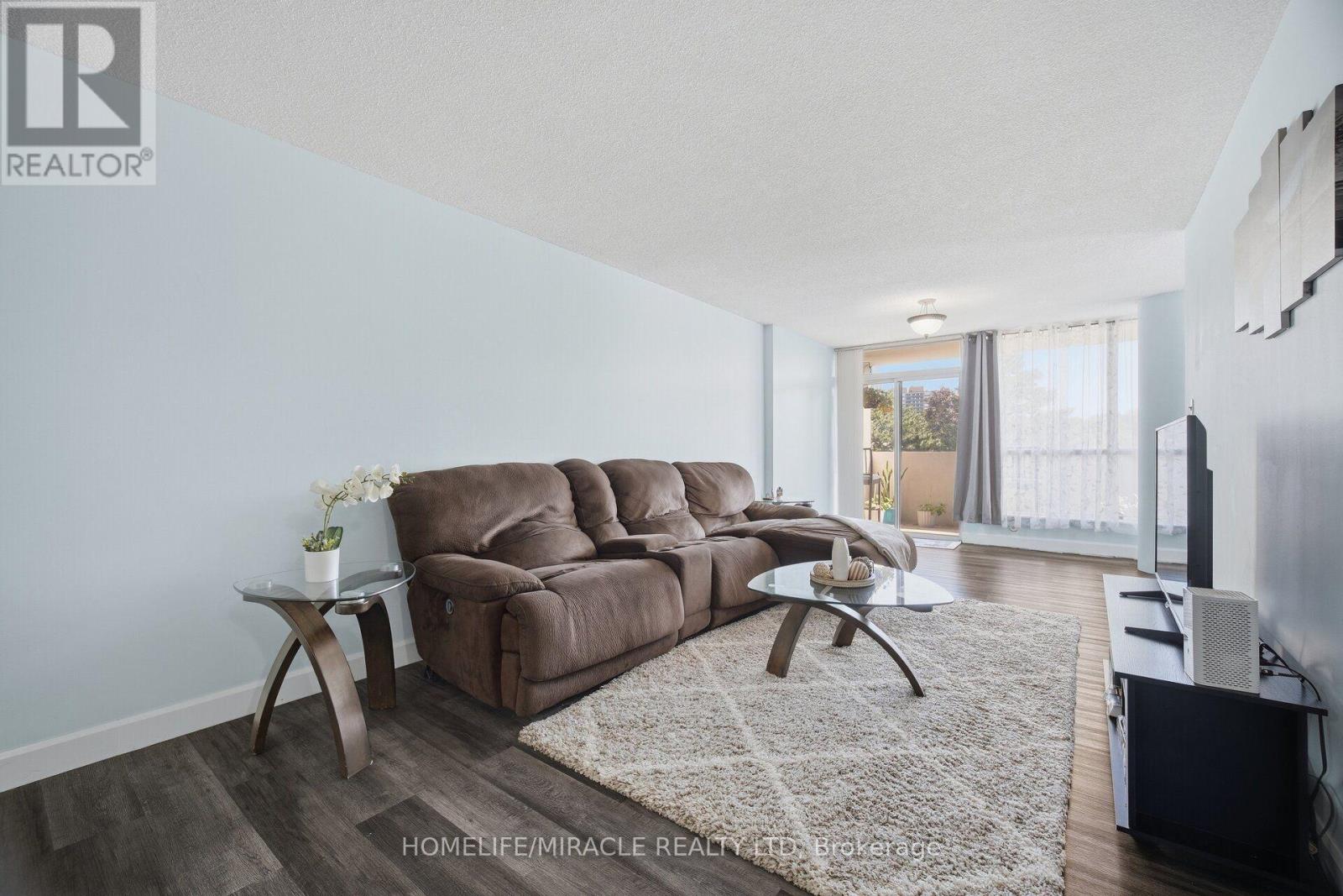 206 - 1 ROWNTREE ROAD, Toronto, Ontario