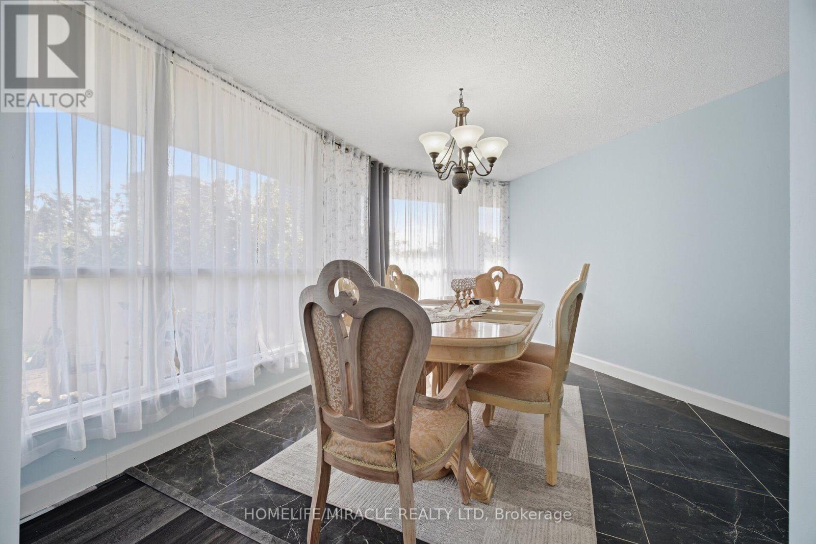 206 - 1 Rowntree Road, Toronto, Ontario  M9V 5G7 - Photo 17 - W13836774