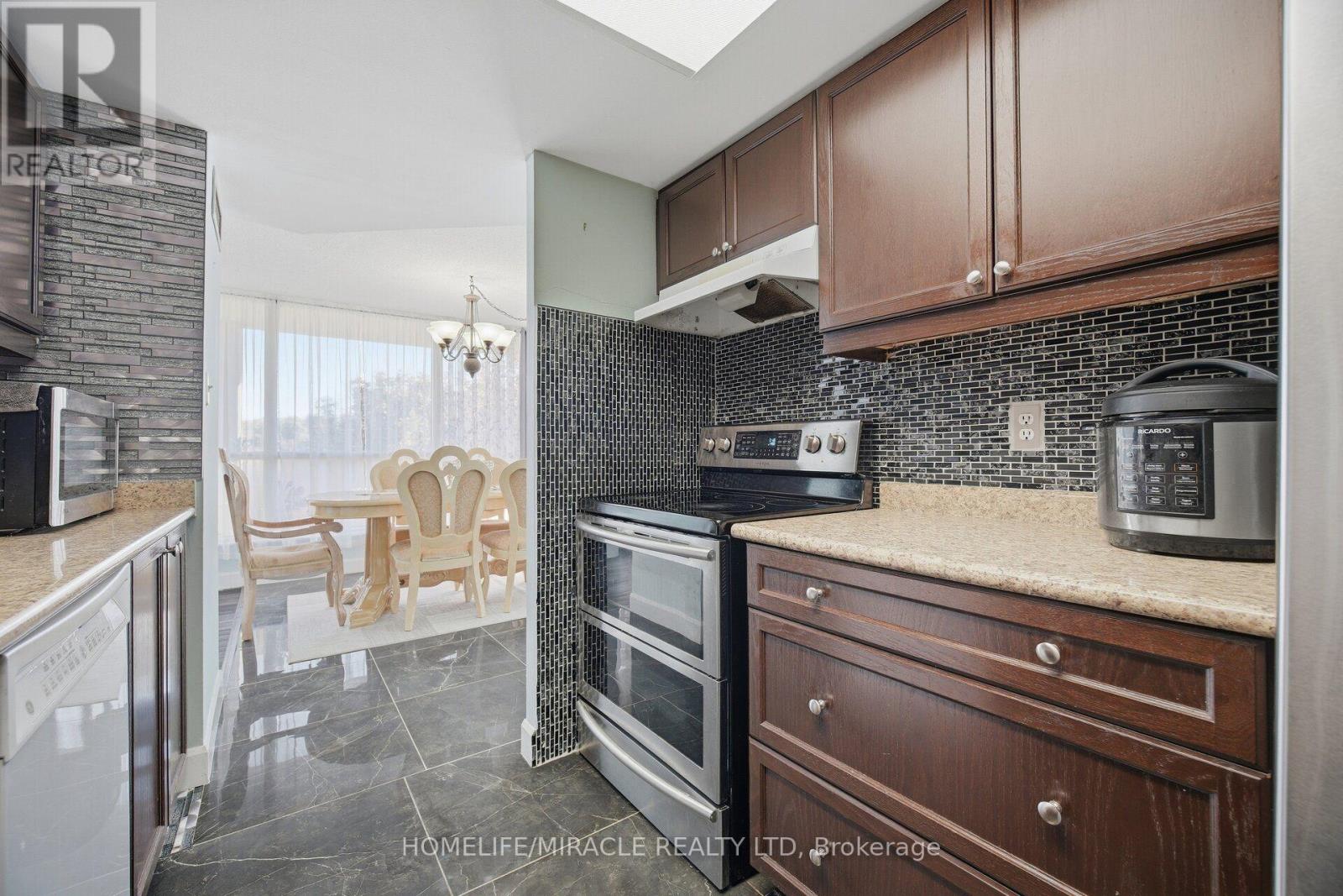 206 - 1 Rowntree Road, Toronto, Ontario  M9V 5G7 - Photo 21 - W13836774
