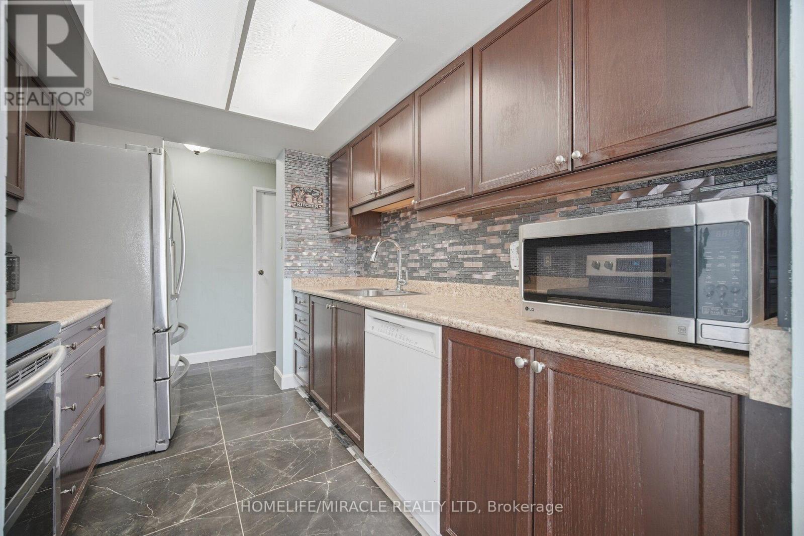 206 - 1 Rowntree Road, Toronto, Ontario  M9V 5G7 - Photo 22 - W13836774