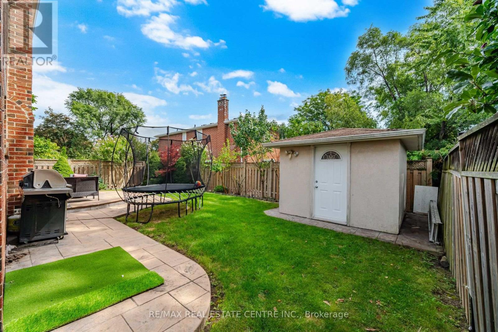 1876 Bough Beeches Boulevard, Mississauga, Ontario  L4W 2J3 - Photo 49 - W13836840