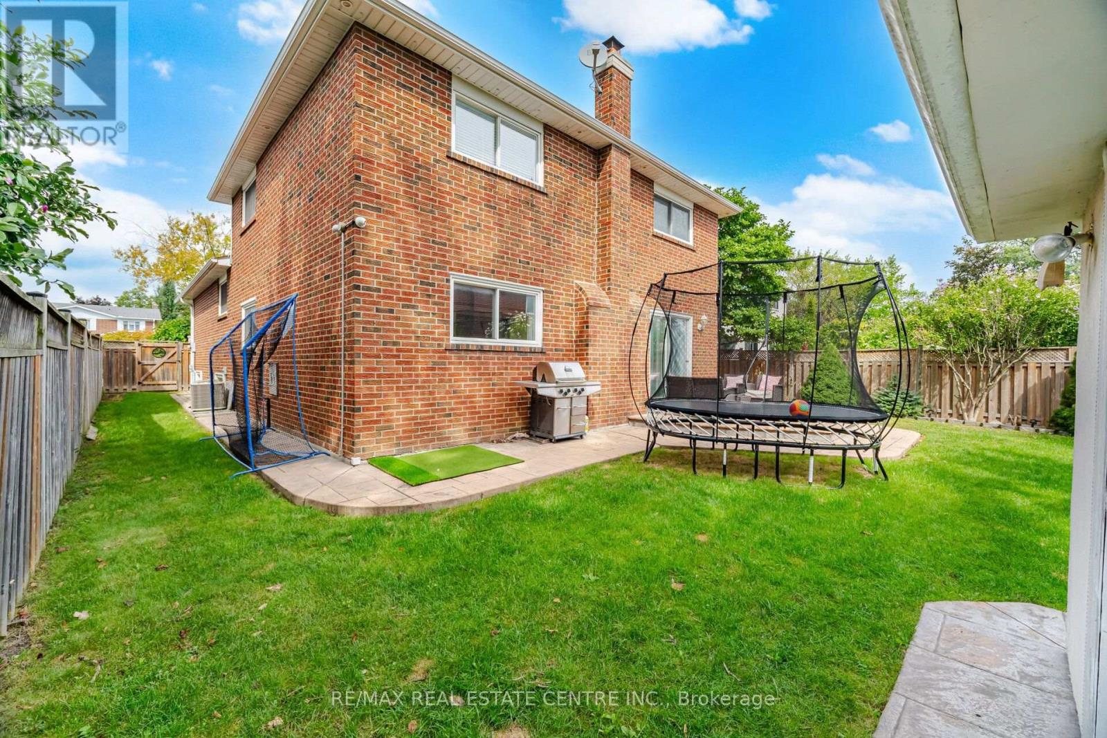 1876 Bough Beeches Boulevard, Mississauga, Ontario  L4W 2J3 - Photo 50 - W13836840