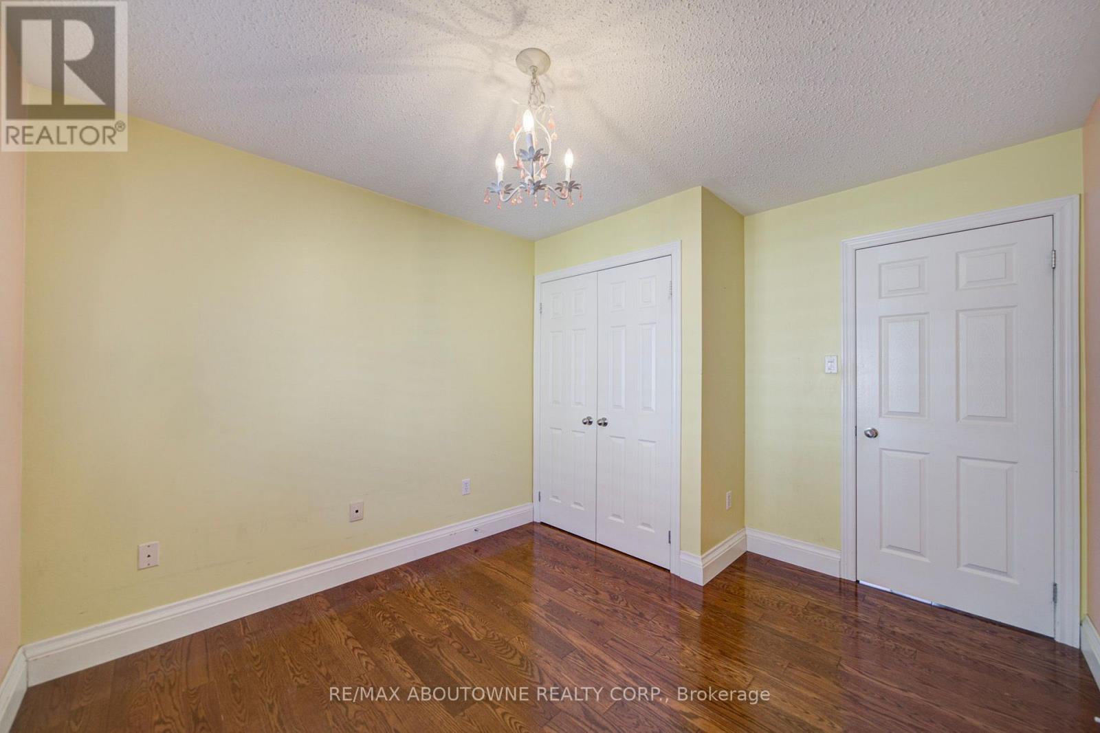 2435 Hertfordshire Way, Oakville, Ontario  L6H 7M8 - Photo 28 - W13836842