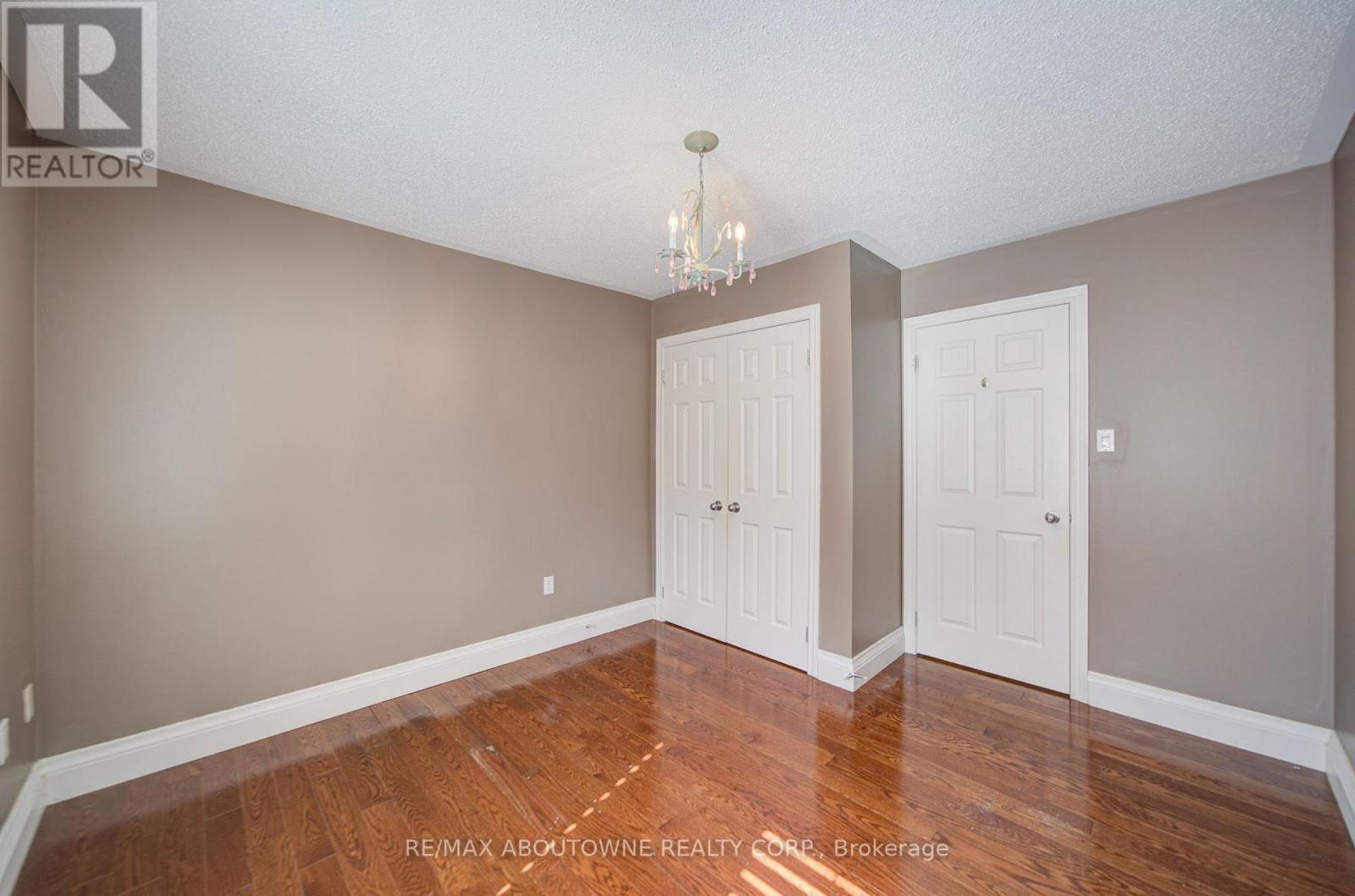 2435 Hertfordshire Way, Oakville, Ontario  L6H 7M8 - Photo 31 - W13836842