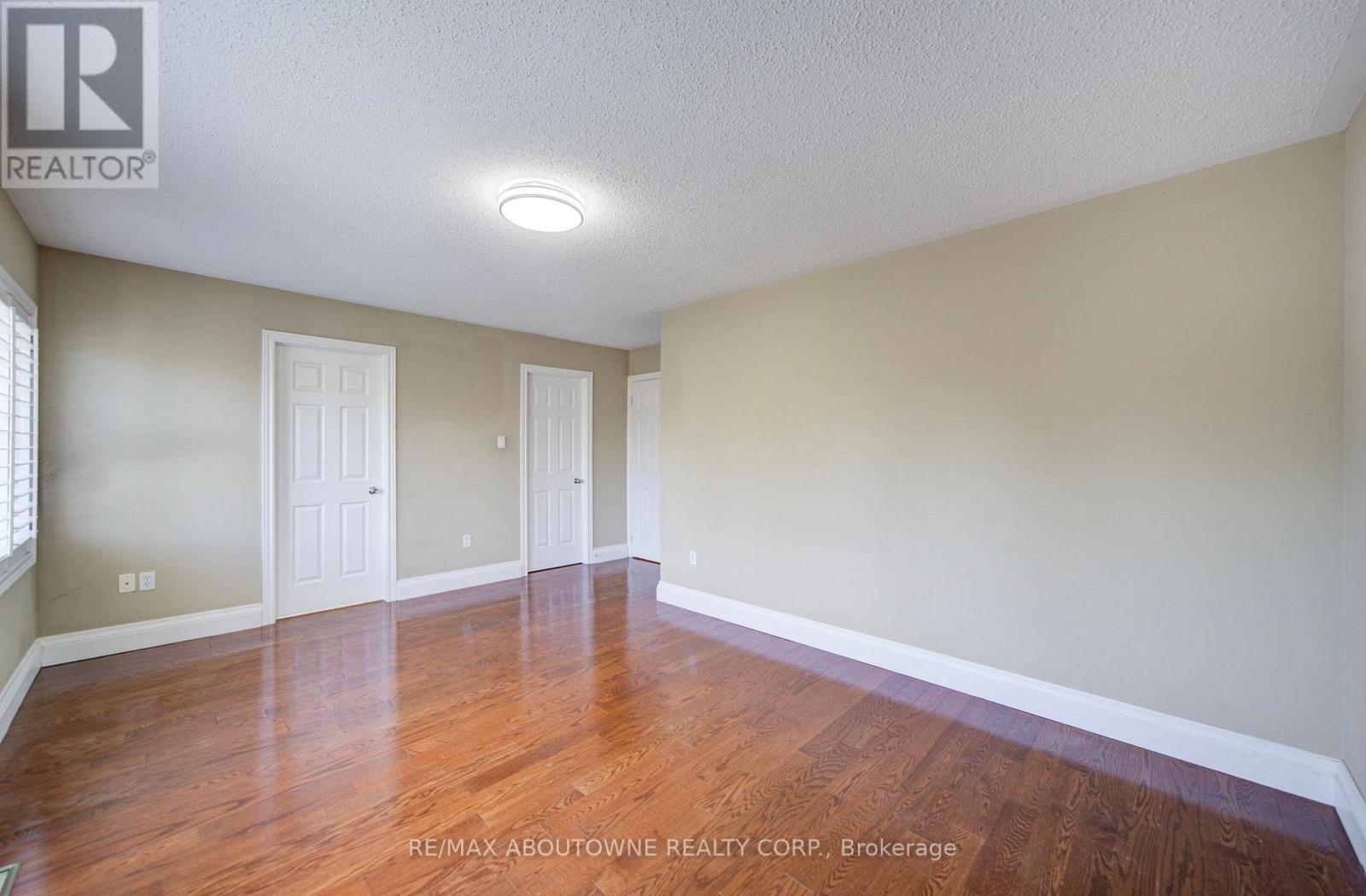 2435 Hertfordshire Way, Oakville, Ontario  L6H 7M8 - Photo 37 - W13836842