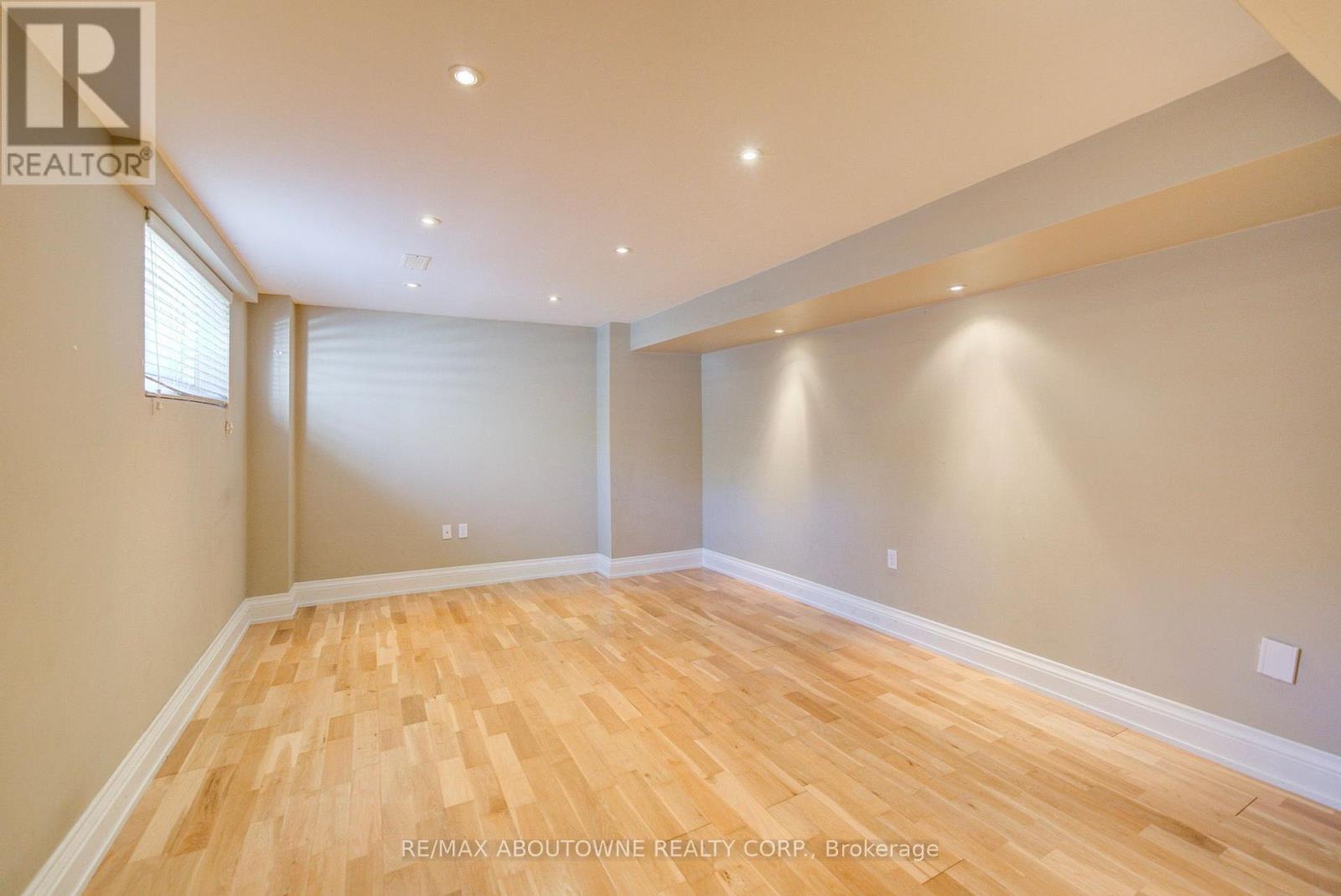 2435 Hertfordshire Way, Oakville, Ontario  L6H 7M8 - Photo 44 - W13836842