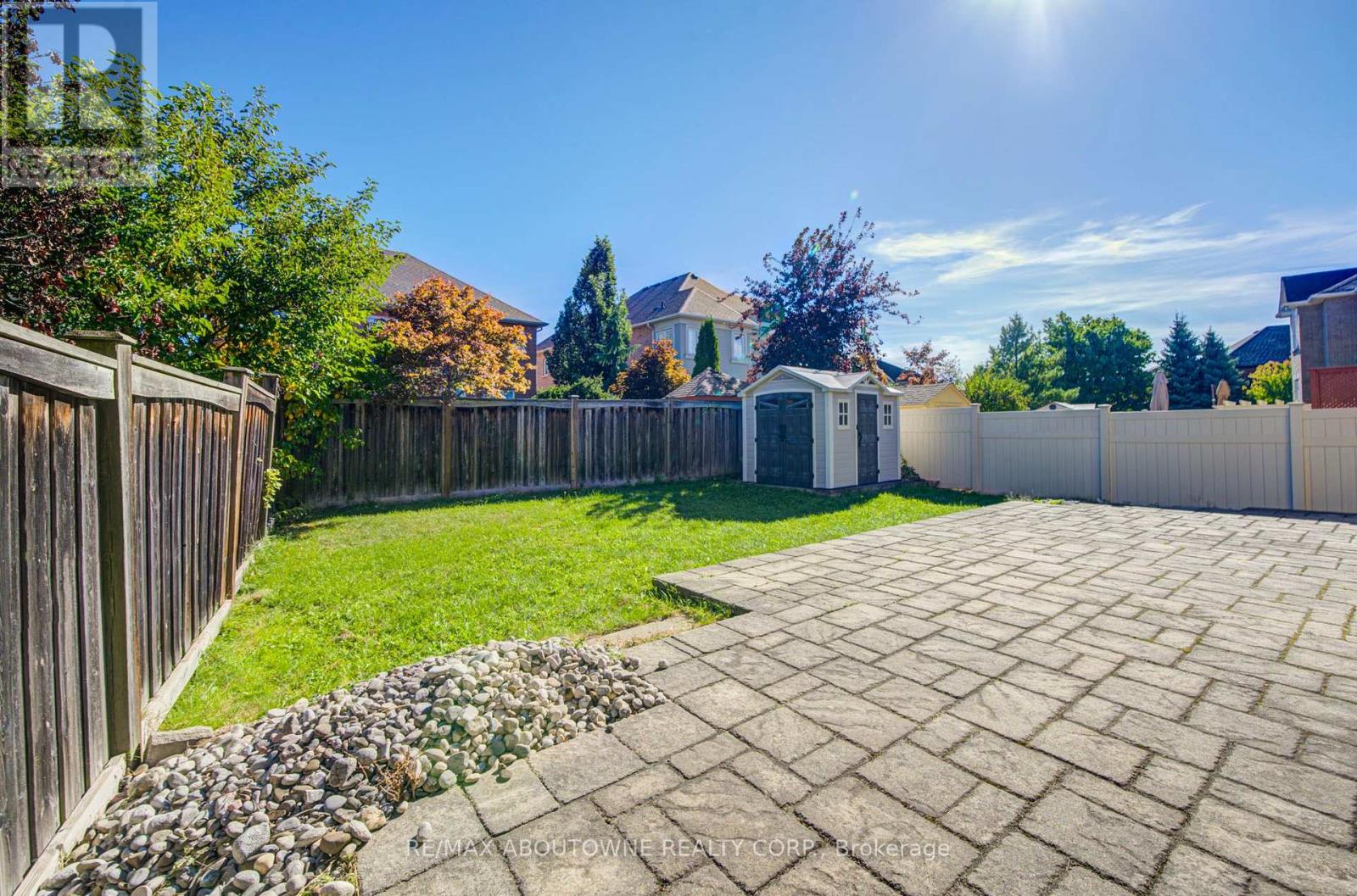 2435 Hertfordshire Way, Oakville, Ontario  L6H 7M8 - Photo 48 - W13836842