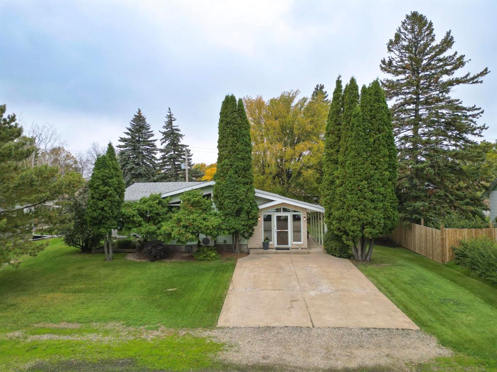 223 Sixth Street, Reston, Manitoba  R0M 1X0 - Photo 0 - 202624132