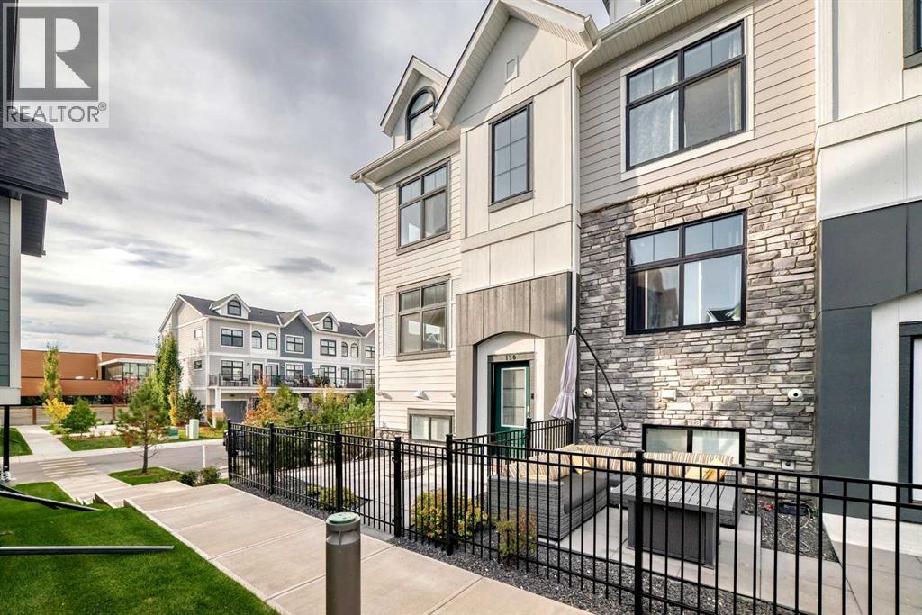 150 Les Jardins Park Se, Calgary, Alberta  T2C 5V3 - Photo 3 - A2348477