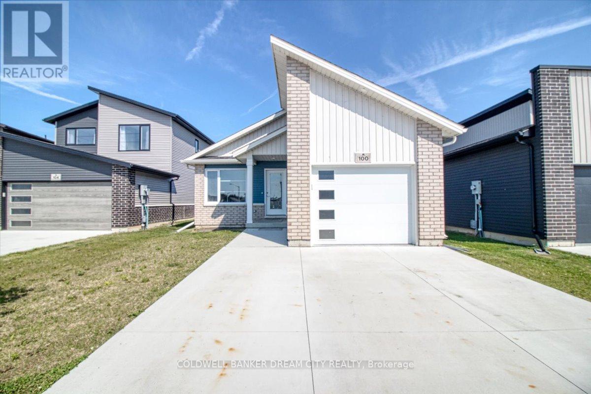 100 Arrowhead Lane, Chatham-Kent, Ontario  N7M 0T2 - Photo 1 - X13836794