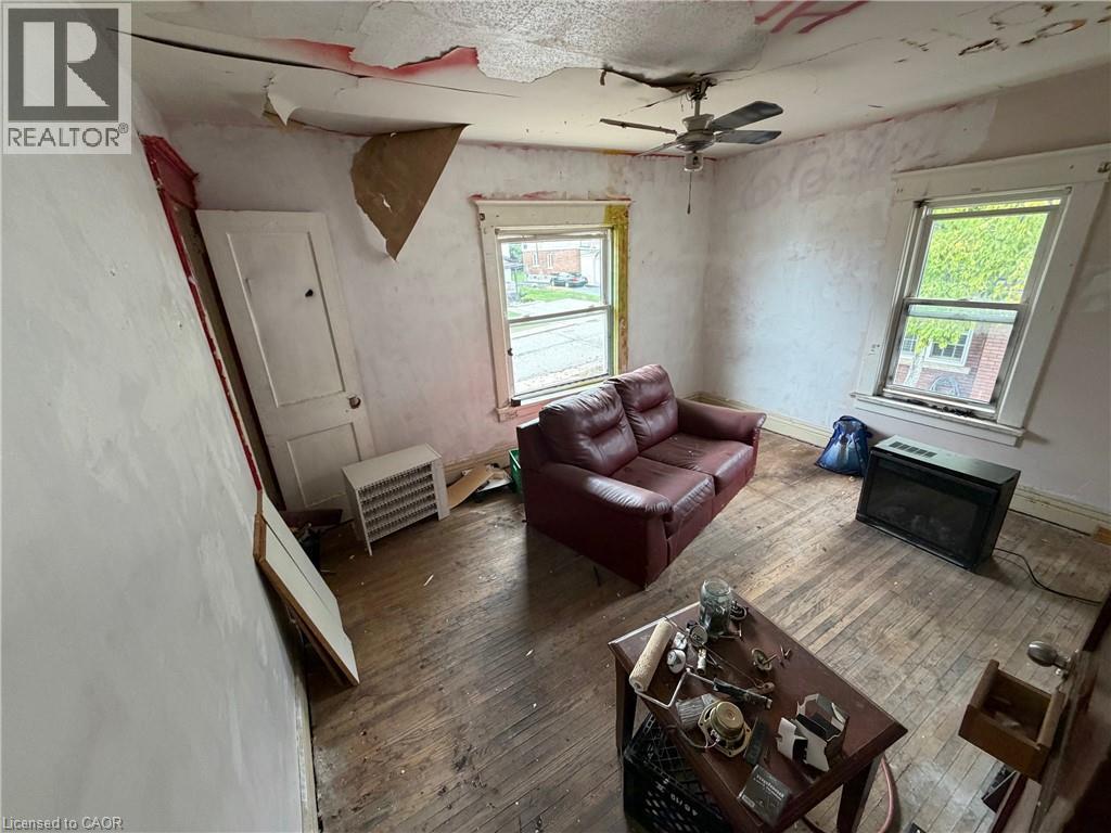 4445 John Street, Niagara Falls, Ontario  L2E 1A4 - Photo 14 - 40867171