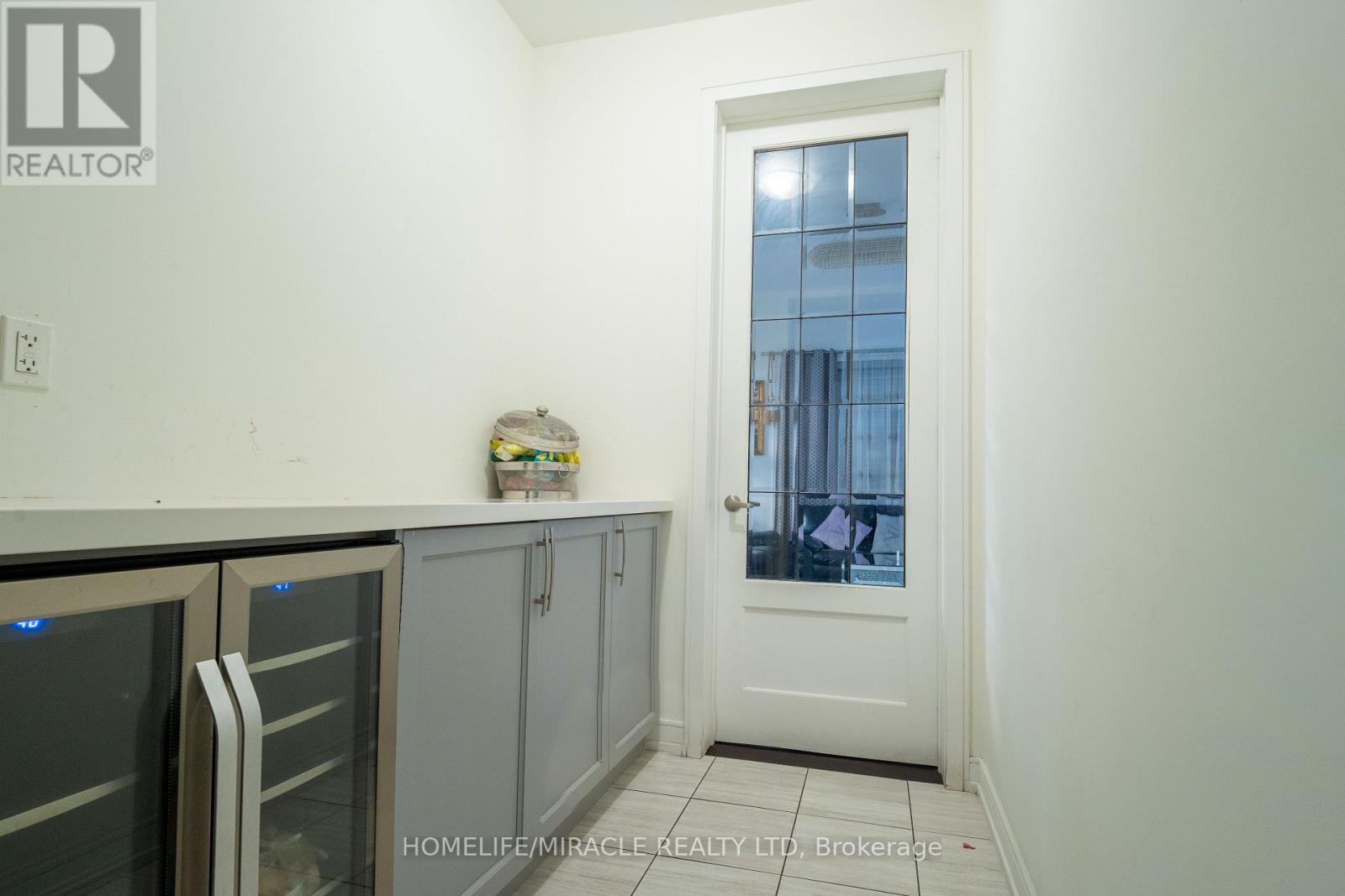 23 Hendricks Crescent, Brampton, Ontario L6Y 4L2 - Photo 13 - W13830932
