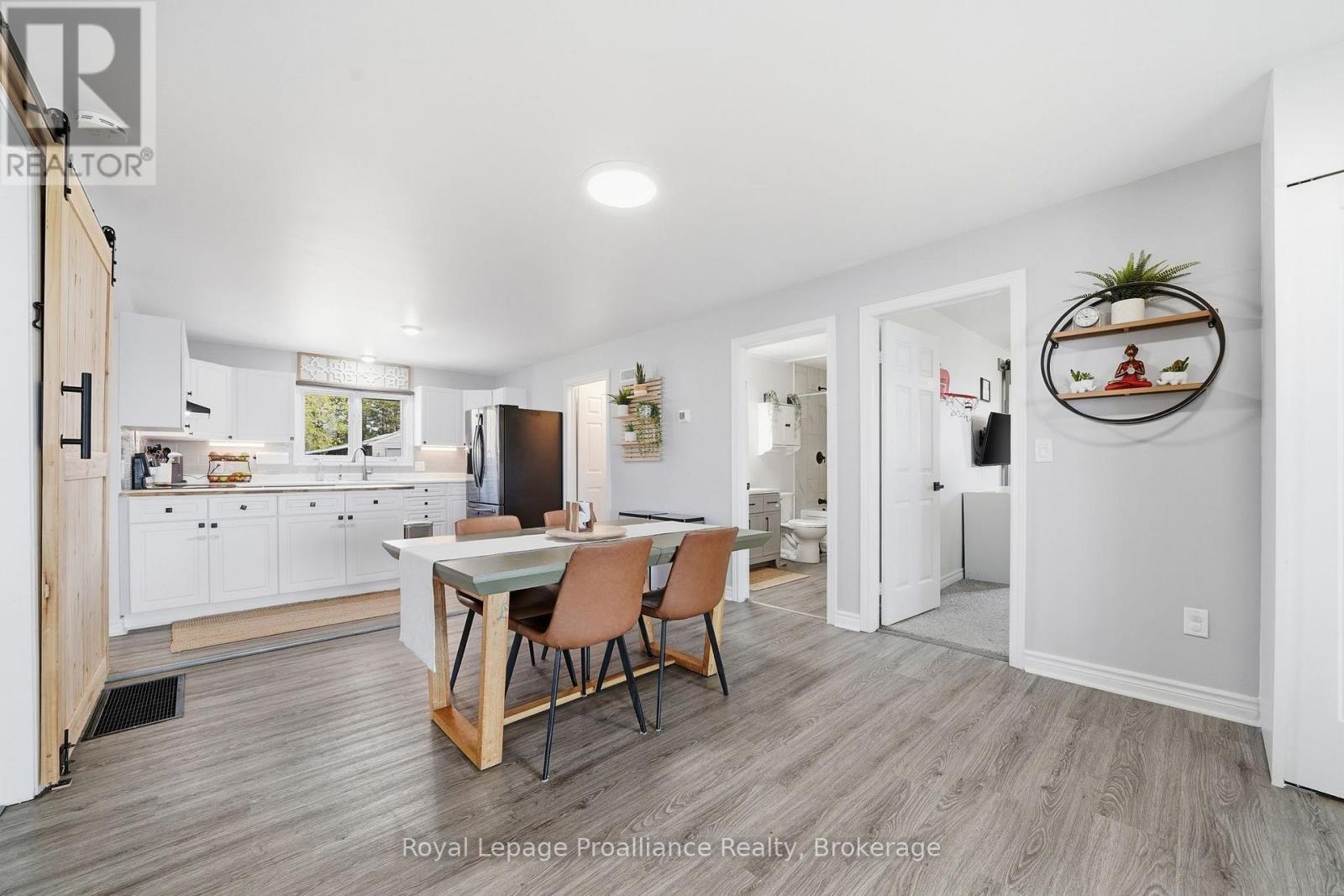 33 Peats Point Lane, Prince Edward County, Ontario  K8N 4Z7 - Photo 12 - X13837040