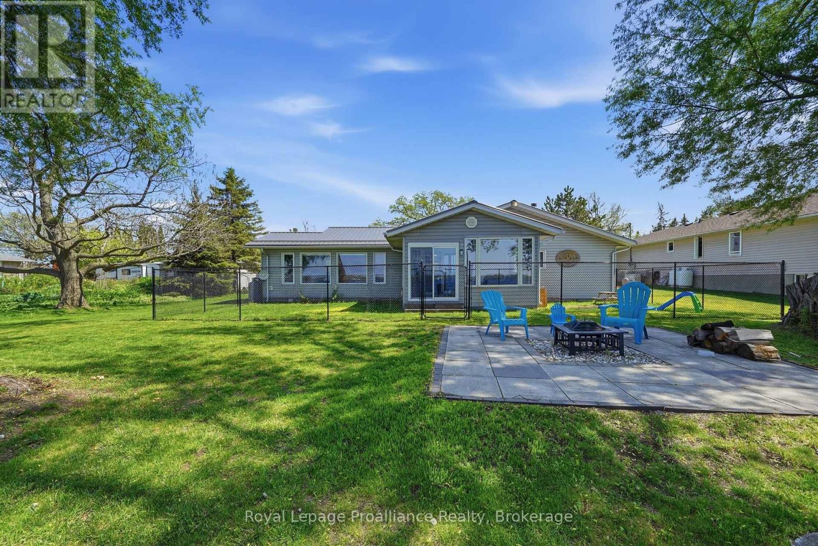 33 Peats Point Lane, Prince Edward County, Ontario  K8N 4Z7 - Photo 32 - X13837040