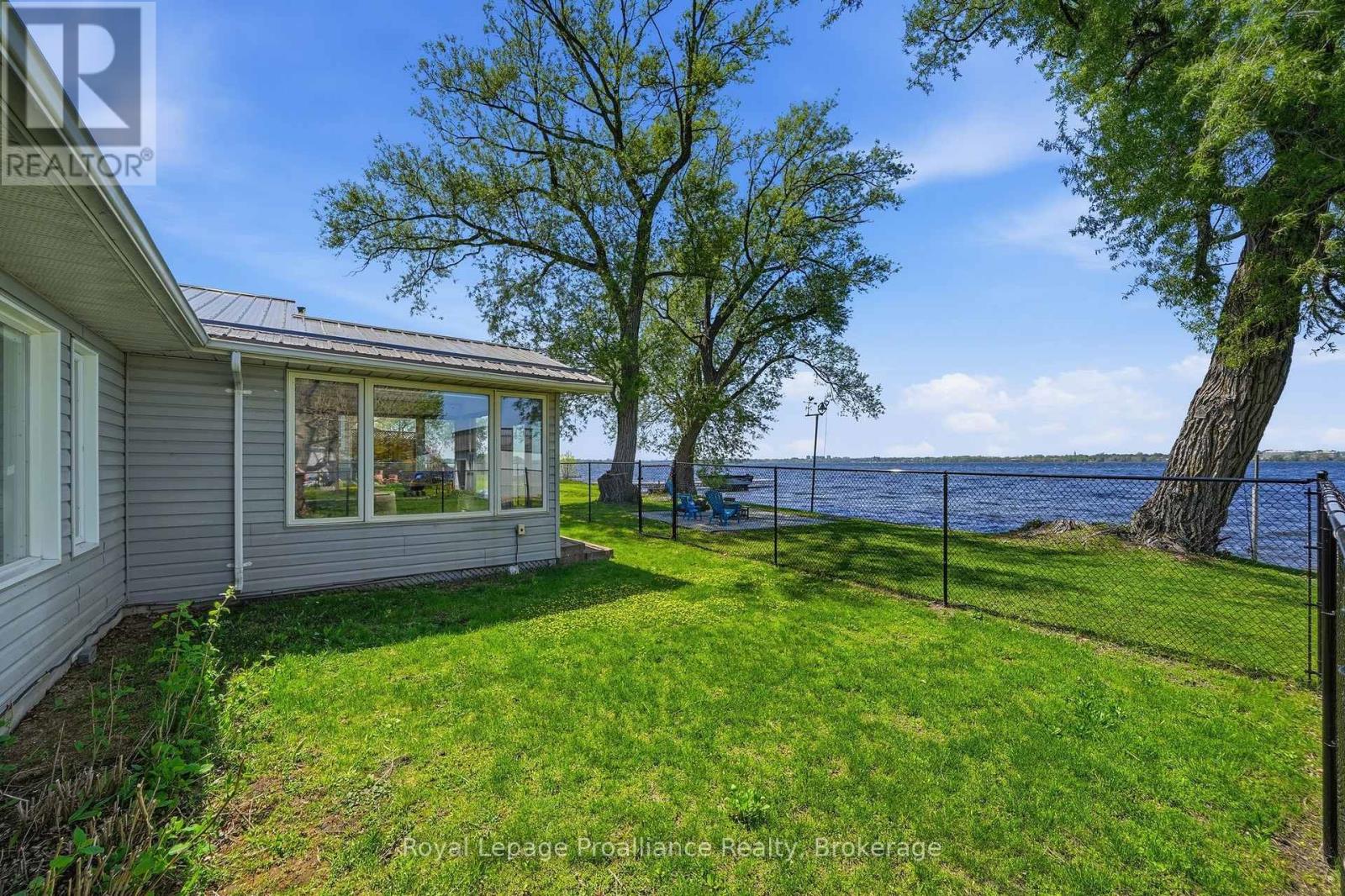 33 Peats Point Lane, Prince Edward County, Ontario  K8N 4Z7 - Photo 36 - X13837040