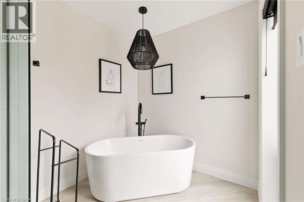 26 Huron Street, Grand Bend, Ontario  N0M 1T0 - Photo 23 - 40791141