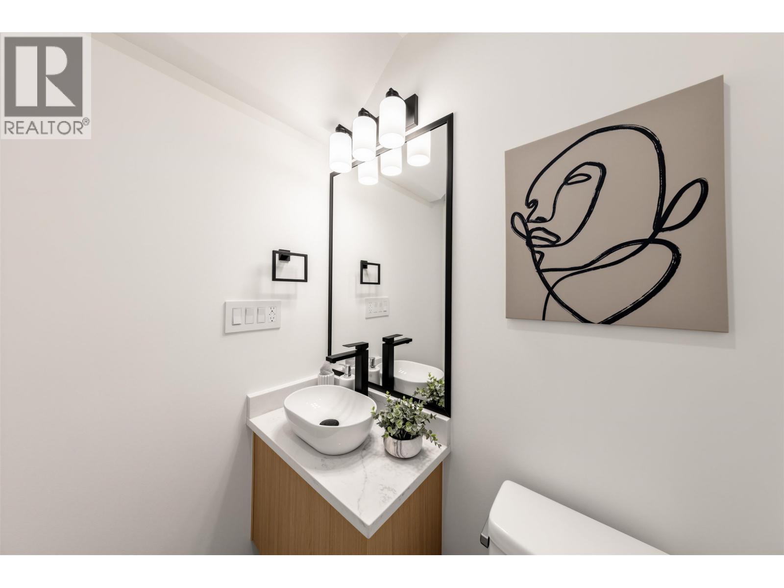 1 3268 E 18 Avenue, Vancouver, British Columbia  V5M 2R7 - Photo 17 - R3170211