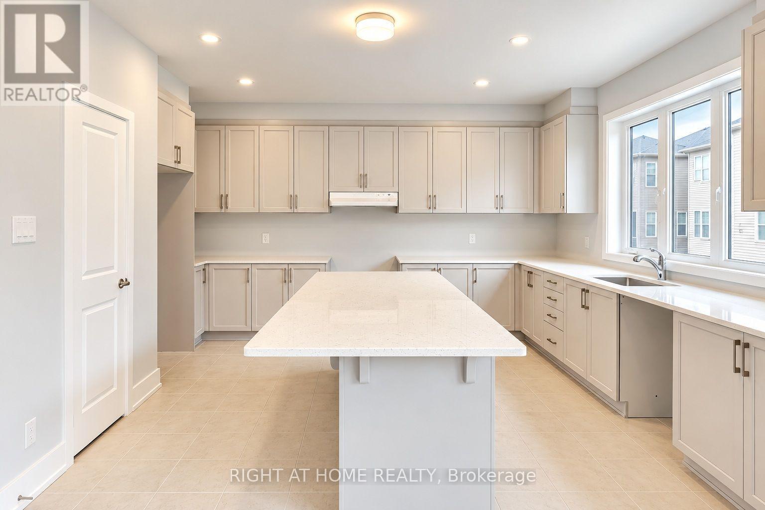 615 Cygnus Street, Ottawa, Ontario  K2J 7A9 - Photo 4 - X13837008