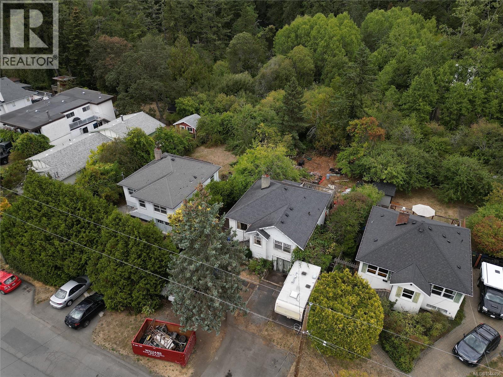 482 Ker Ave
