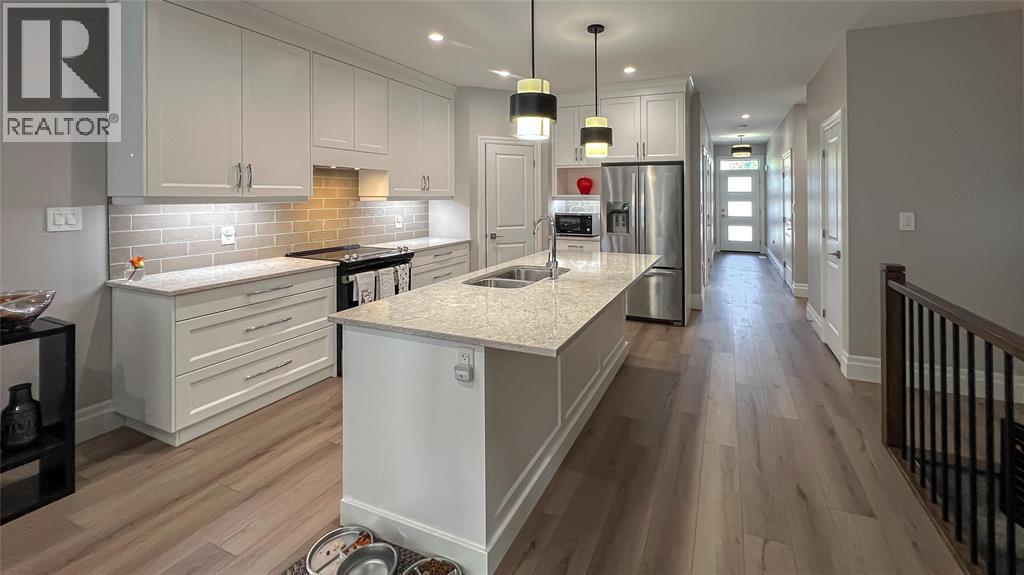 315 Alexandra Avenue Unit# B, Point Edward, Ontario  N7V 1C6 - Photo 6 - 26023675