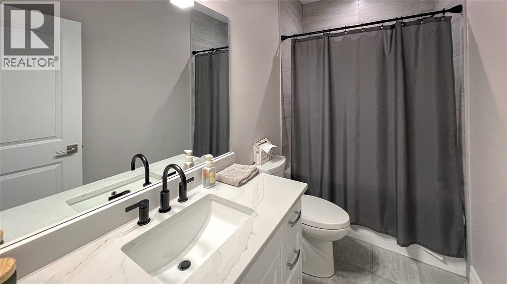 315 Alexandra Avenue Unit# B, Point Edward, Ontario  N7V 1C6 - Photo 9 - 26023675