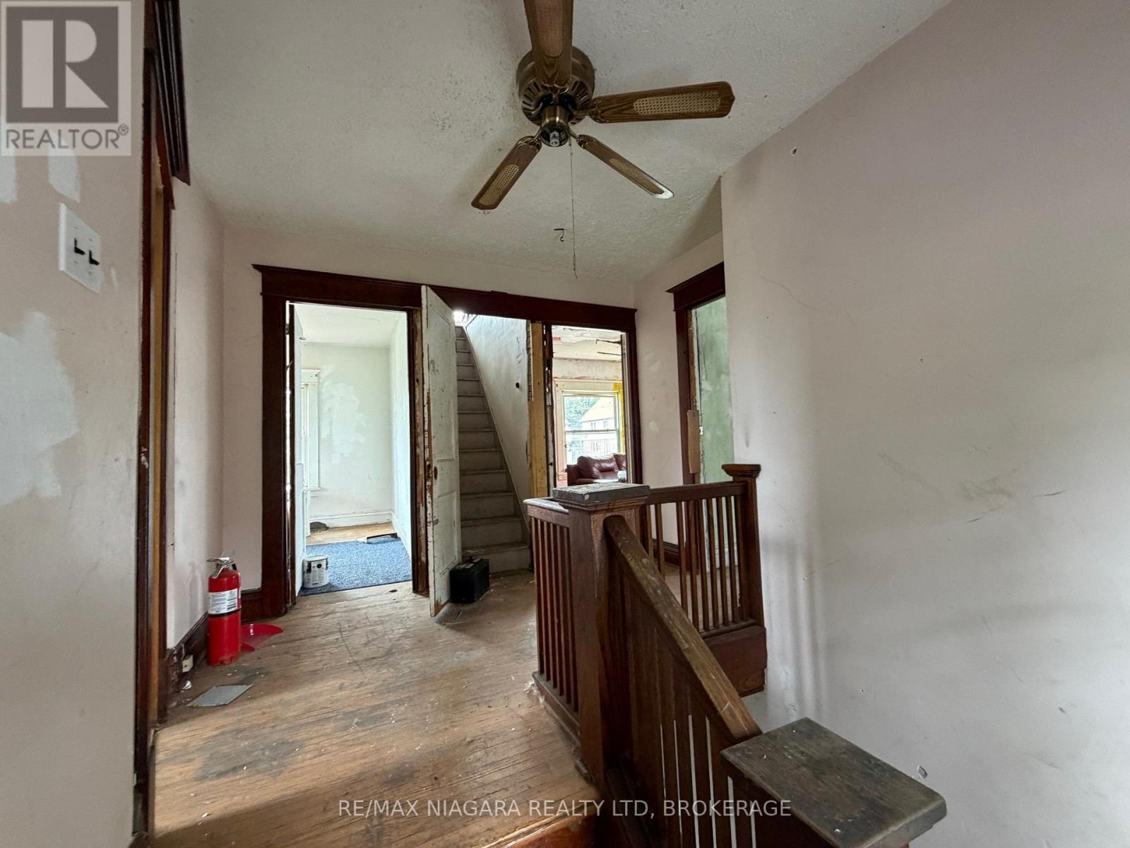 4445 John Street, Niagara Falls, Ontario  L2E 1A4 - Photo 12 - X13836964