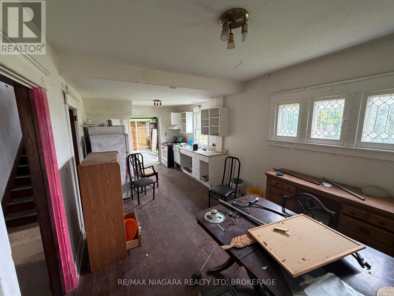 4445 John Street, Niagara Falls, Ontario  L2E 1A4 - Photo 4 - X13836964