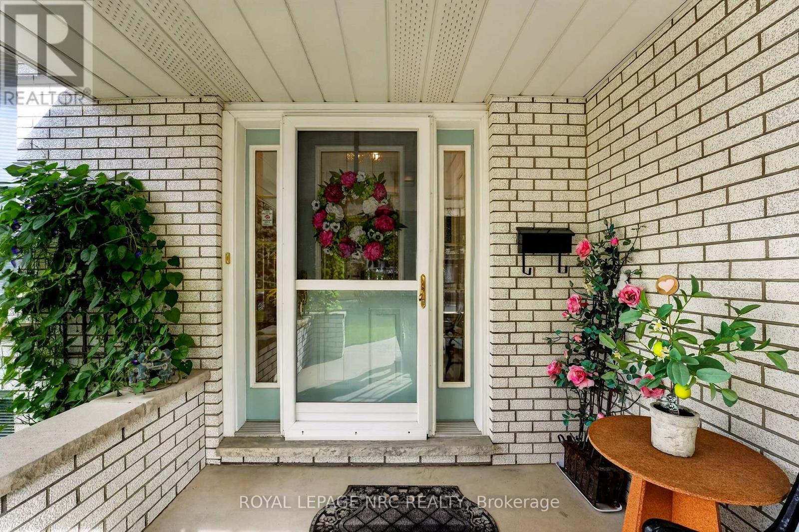 20 Jessica Drive, St. Catharines, Ontario  L2M 6V7 - Photo 3 - X13837036
