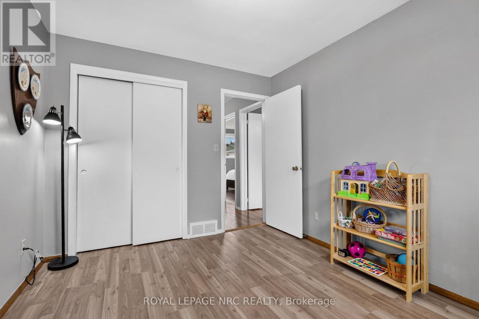 20 Jessica Drive, St. Catharines, Ontario  L2M 6V7 - Photo 33 - X13837036
