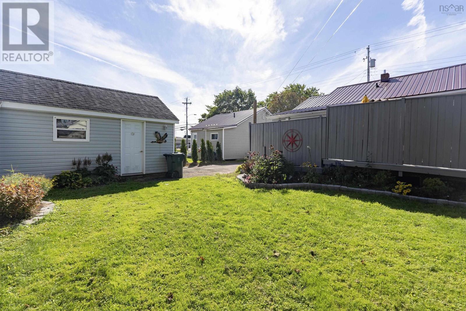 84 South Albion Street, Amherst, Nova Scotia  B4H 2W9 - Photo 7 - 202624568