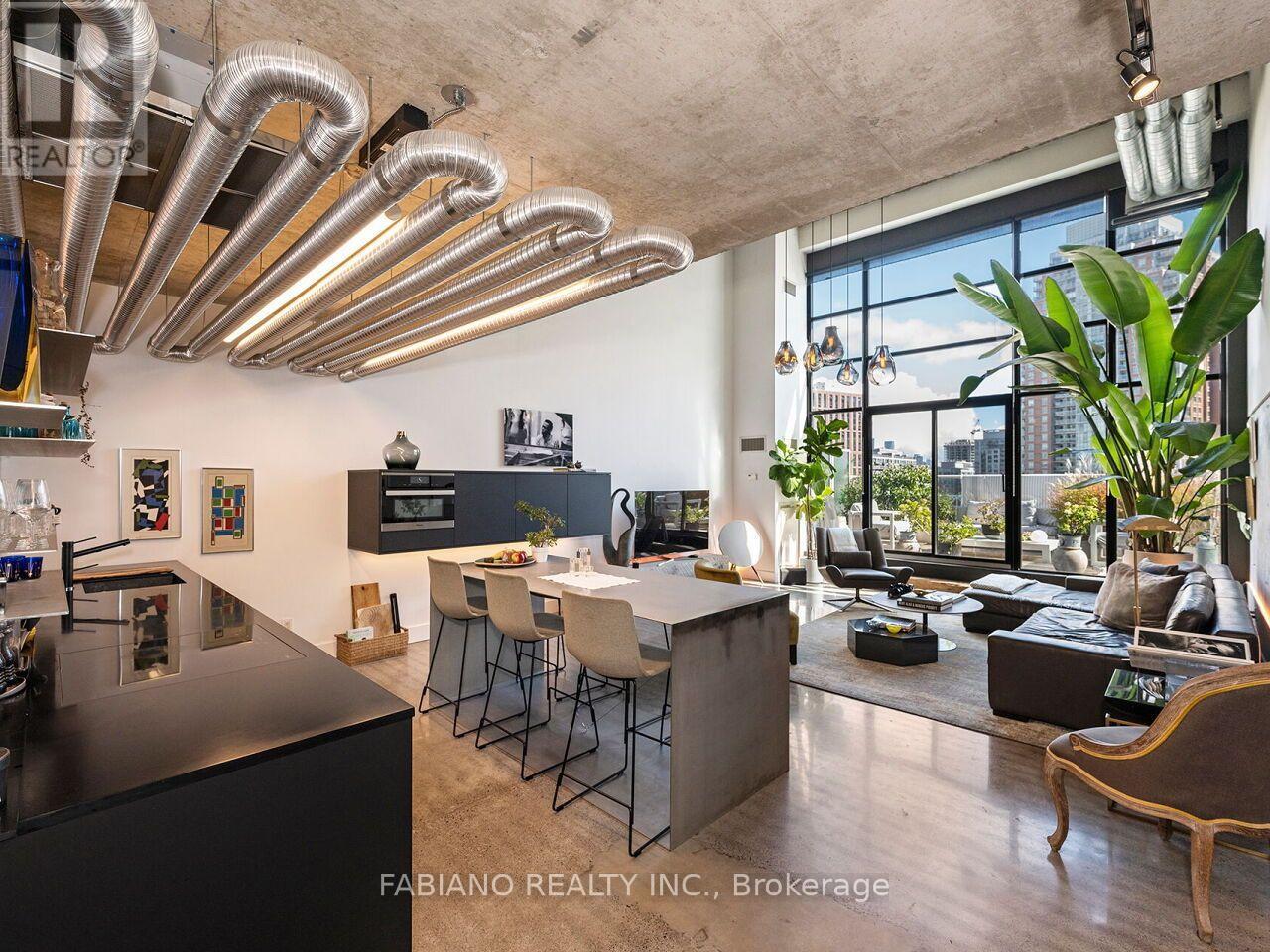 532 - 43 HANNA AVENUE, Toronto, Ontario