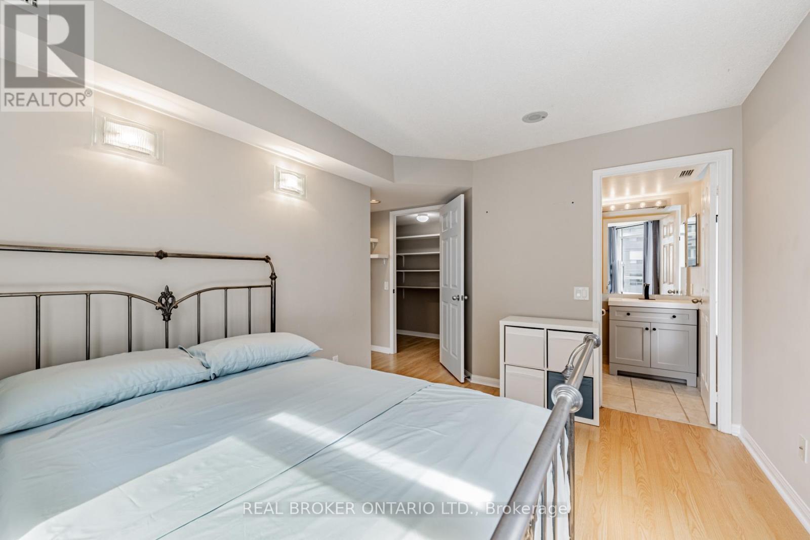 2011 - 153 Beecroft Road, Toronto, Ontario  M2N 7C5 - Photo 10 - C13837050