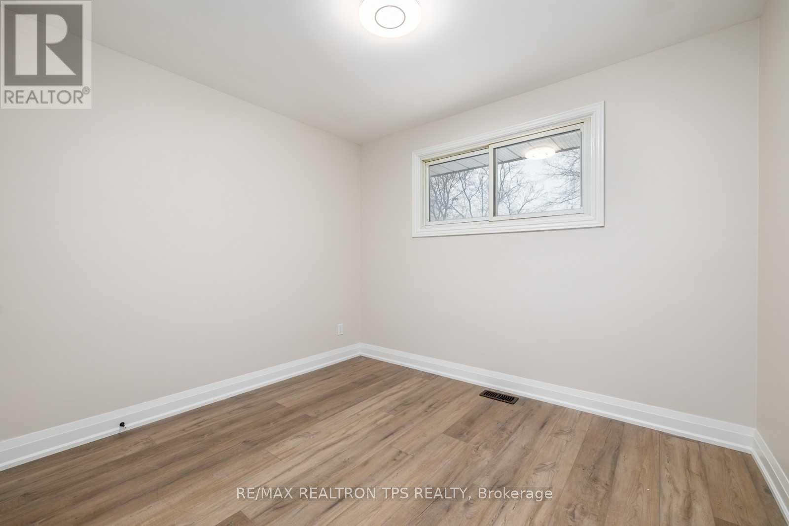 634 Athol Street E, Oshawa, Ontario  L1H 1M3 - Photo 13 - E13836994